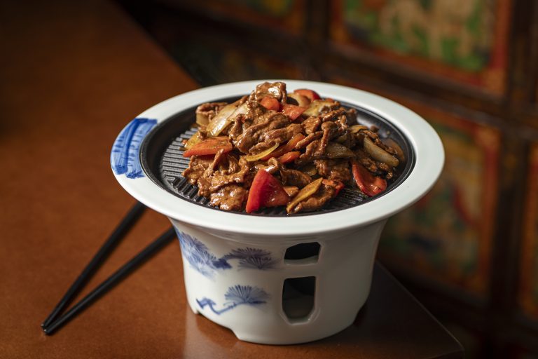 Plato de restaurante asiático en Medellín