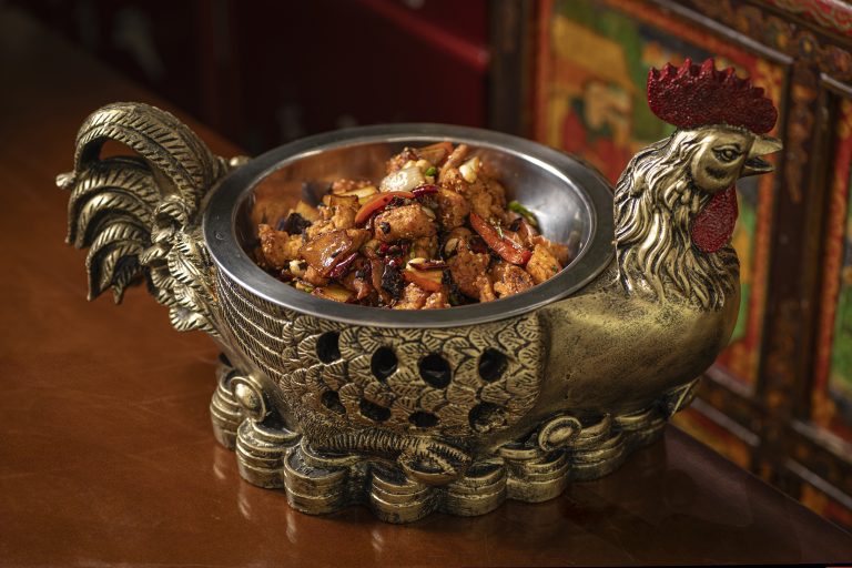 Plato de restaurante asiático en Medellín